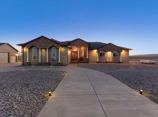 2555 Greenhorn View Dr, Pueblo West, CO 81007
