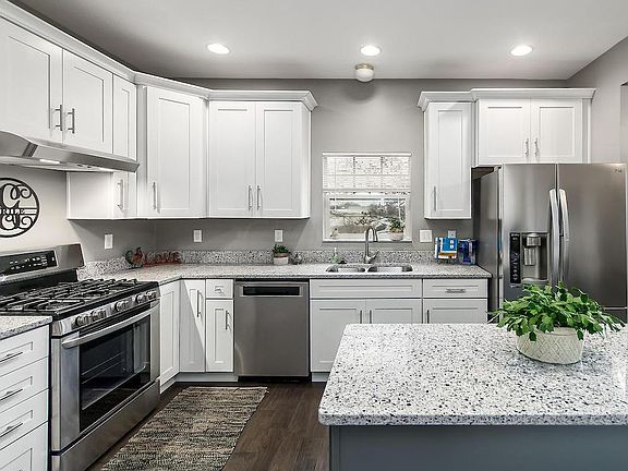 5th image of 6068 Coventry Meadow Ln