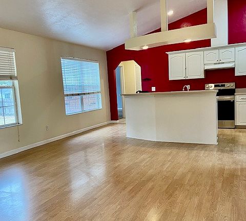 4th image of 25464 SW 20th Ave
