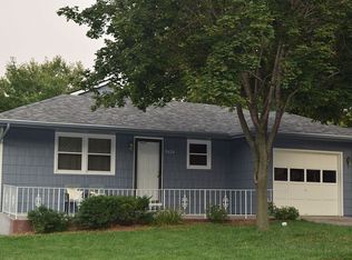 5424 Stonecliffe Dr, Lincoln, NE 68516