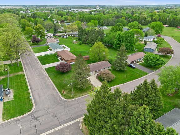 5th image of 211 City View Dr