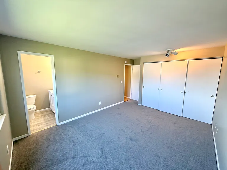 2663 Thorndyke Ave W #402 — Photo 18