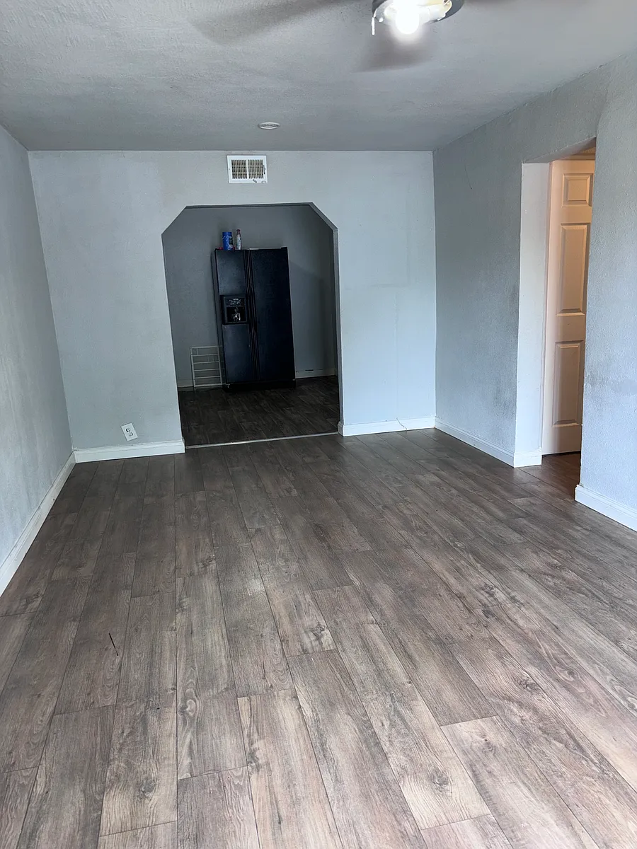 Photo 2 of 3 - 1350 Kingston St #2 - Aurora, CO Building Photo - 1350 Kingston St #2