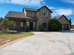 805 Walker Farm Rd, Carlsbad, NM 88220