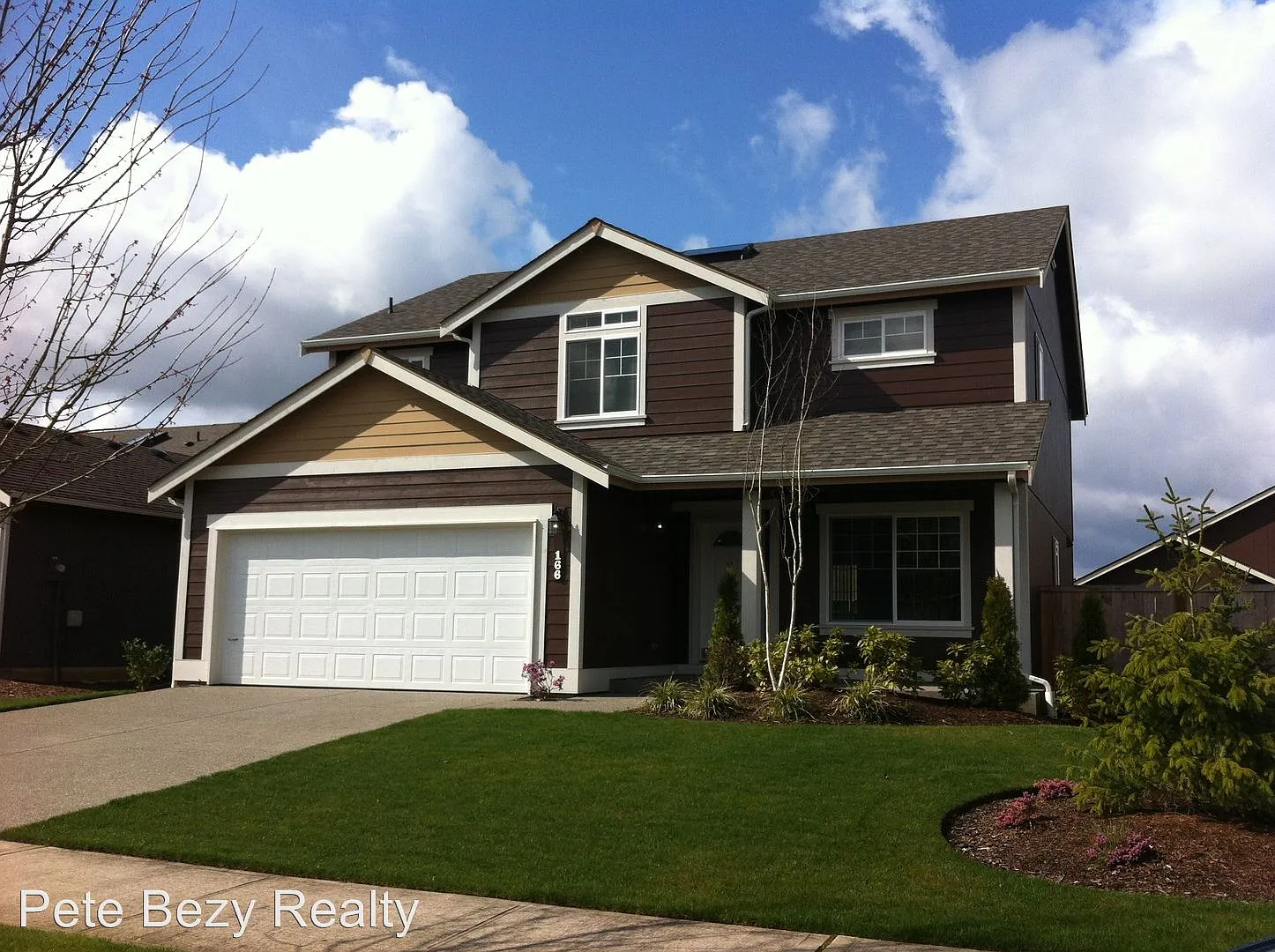 166 Goldmyer Dr photo 1