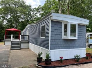 105 Chestnut Dr, Barnegat, NJ 08005