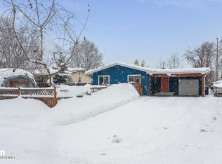 1515 Demeure Pl, Anchorage, AK 99508