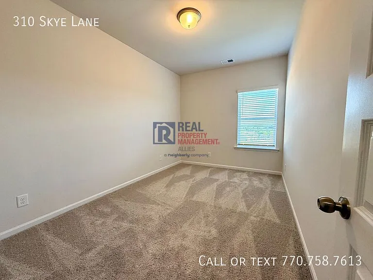 310 Skye Ln — Photo 8