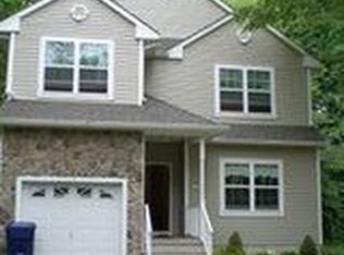 1621 Holly Rd, North Brunswick, NJ 08902