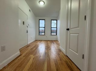58-91 54th St #1A, Maspeth, NY 11378