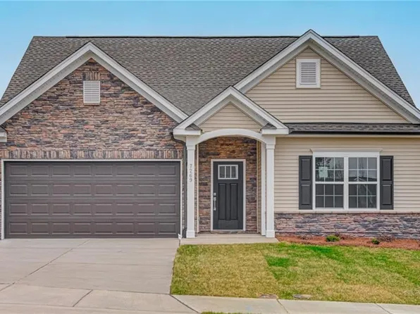 7269 Huntgate Dr, Kernersville, NC 27284