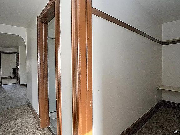 5th image of 279 Wheatfield St #2
