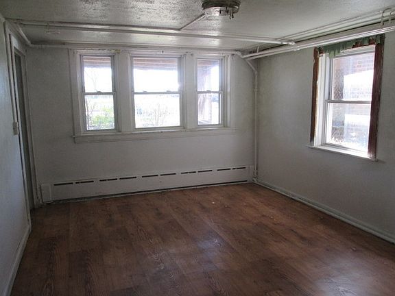5th image of 2110 S 47th Ave