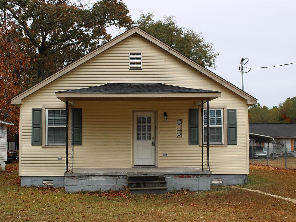 Front View of Home