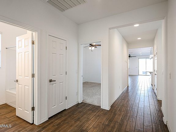 5th image of 2306 E Branham Ln
