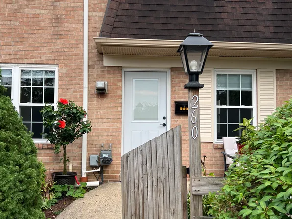 260 Arbour Ct, North Wales, PA 19454