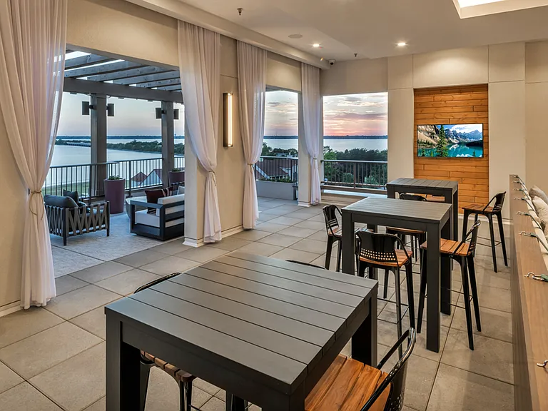 Ablon At Harbor Village — Photo 13
