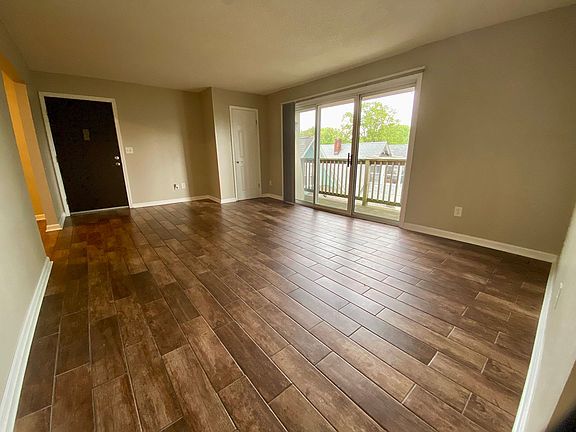 5th image of 959 W 42nd St APT 303