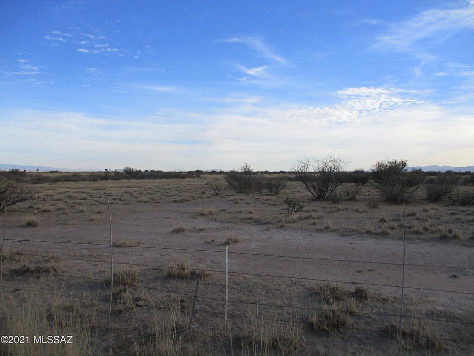 2nd image of W Companero Rd