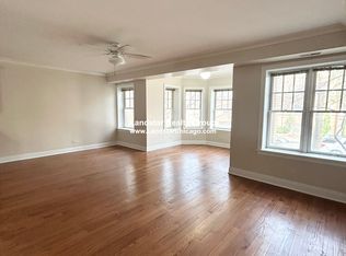 2702 W Ainslie St APT 2, Chicago, IL 60625