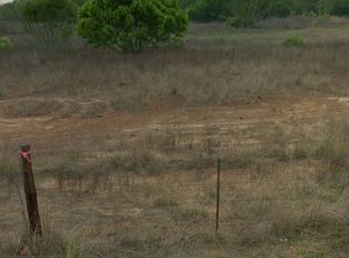 1560 S View Dr #121, Lytle, TX 78052