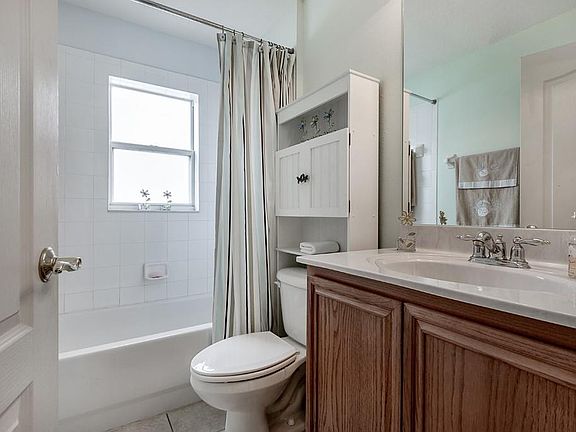 2nd image of 10041 Old Tampa Bay Dr