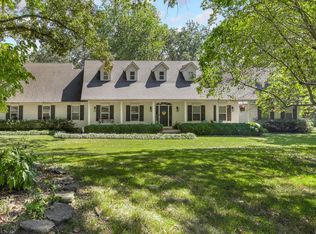 303 Old Farm Rd S, Harrison, AR 72601