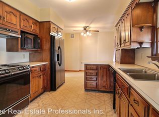 9 Grosstown Rd, Stowe, PA 19464