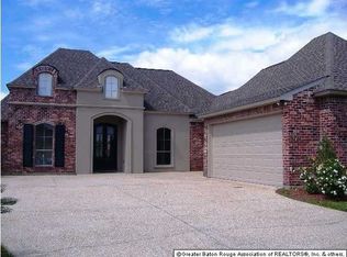 13226 Green Hill Dr, Baton Rouge, LA 70809
