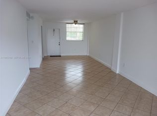 El Conquistador, Miami, FL 33183