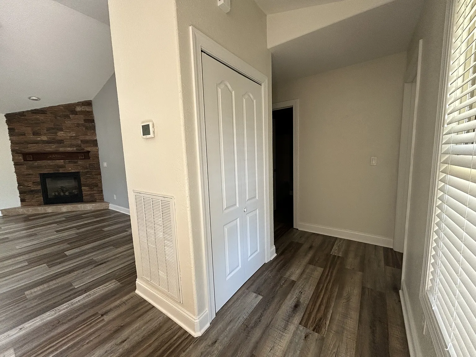 40 Brooks Lane - . — Photo 4