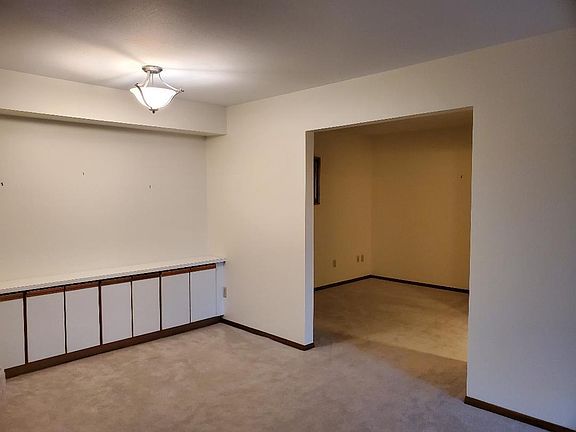 2nd image of 3942 N Oakland Ave Unit 241