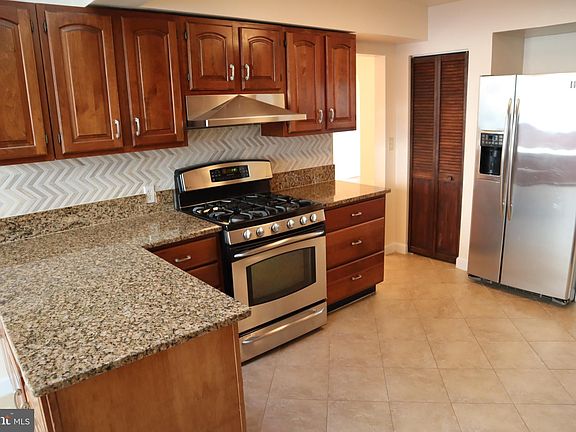 2nd image of 8615 Bradmoor Dr