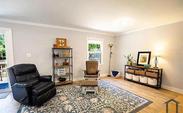 604 Colchester Dr — Photo 16