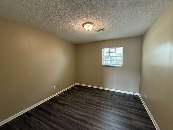 5th image of 410 W Allen St