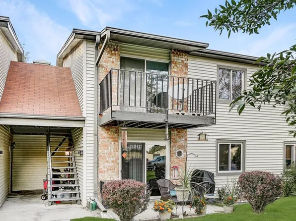 N115W17113 Armada Dr, Germantown, WI 53022