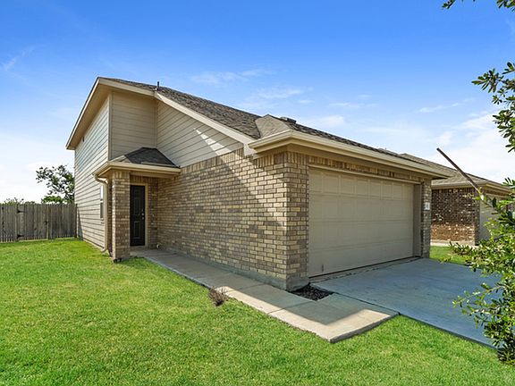 3rd image of 10391 Clearwater Way