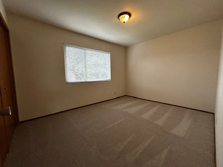 939 Lexington Ave #12 — Photo 20