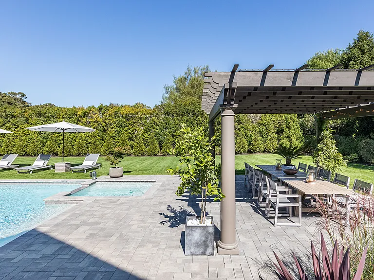 30 N Bishop Ln — Photo 22