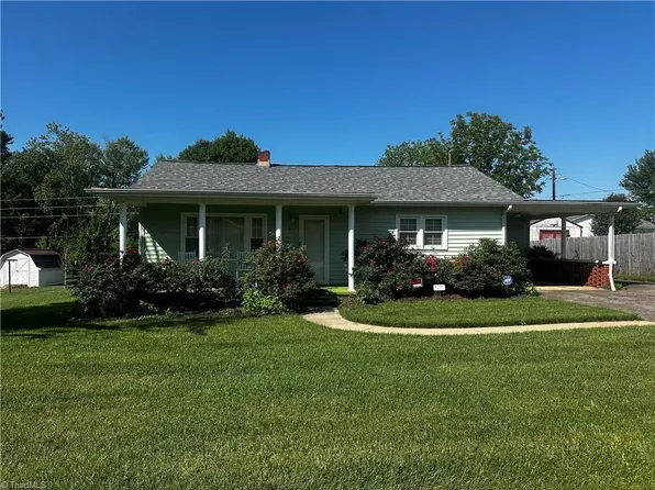 264 Fairplains Rd, North Wilkesboro, NC 28659