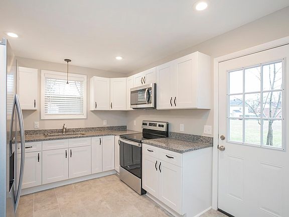 5th image of 2335 Kimberly Dr