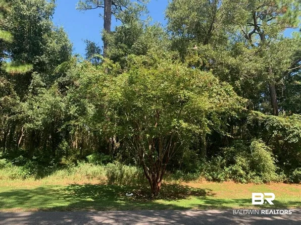 236 Bienville Blvd, Dauphin Island, AL 36528