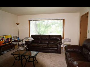 540 N Mulford Rd, Rockford, IL 61107