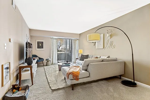 1532 Westminster Dr #108 — Photo 16