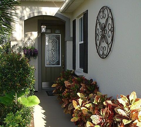 2nd image of 526 Cassia Dr