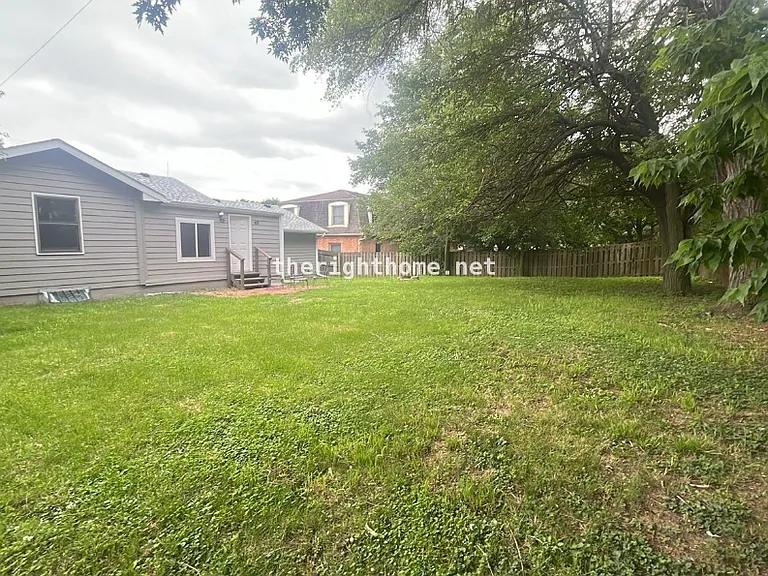 6424 N 68th St — Photo 21