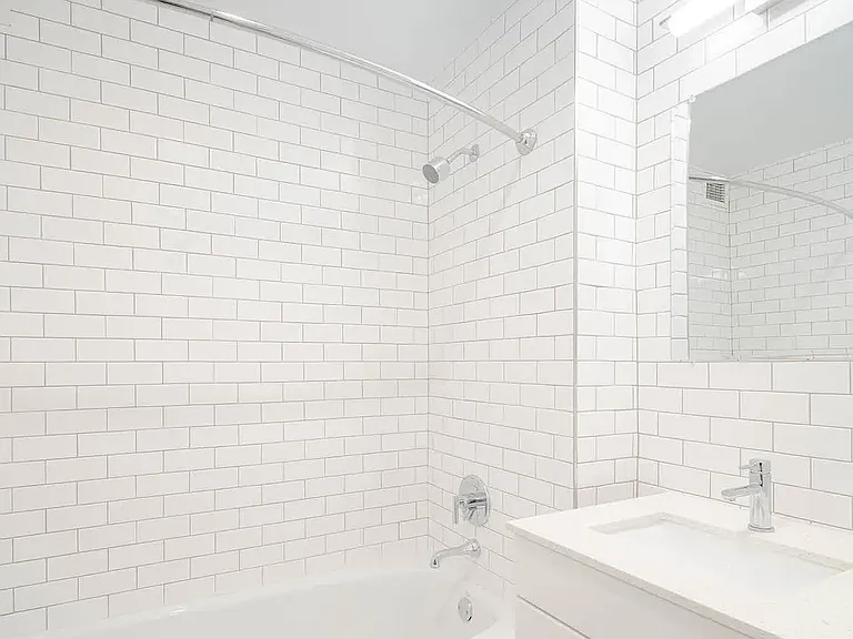 600 Washington St #311 — Photo 17