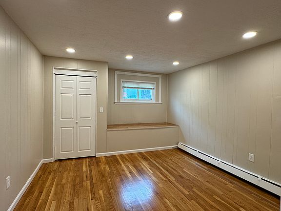 3rd image of 202 Saratoga St #1