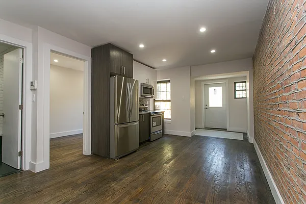 Rented by ANM Real Estate LLC | media 16