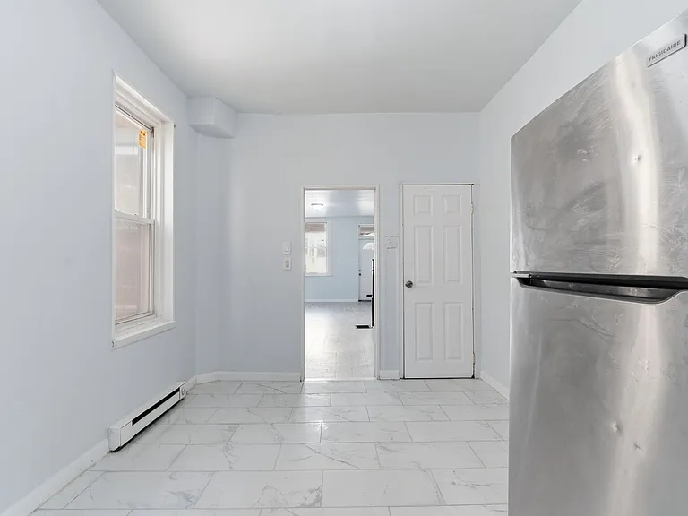 862 E Cornwall St — Photo 8